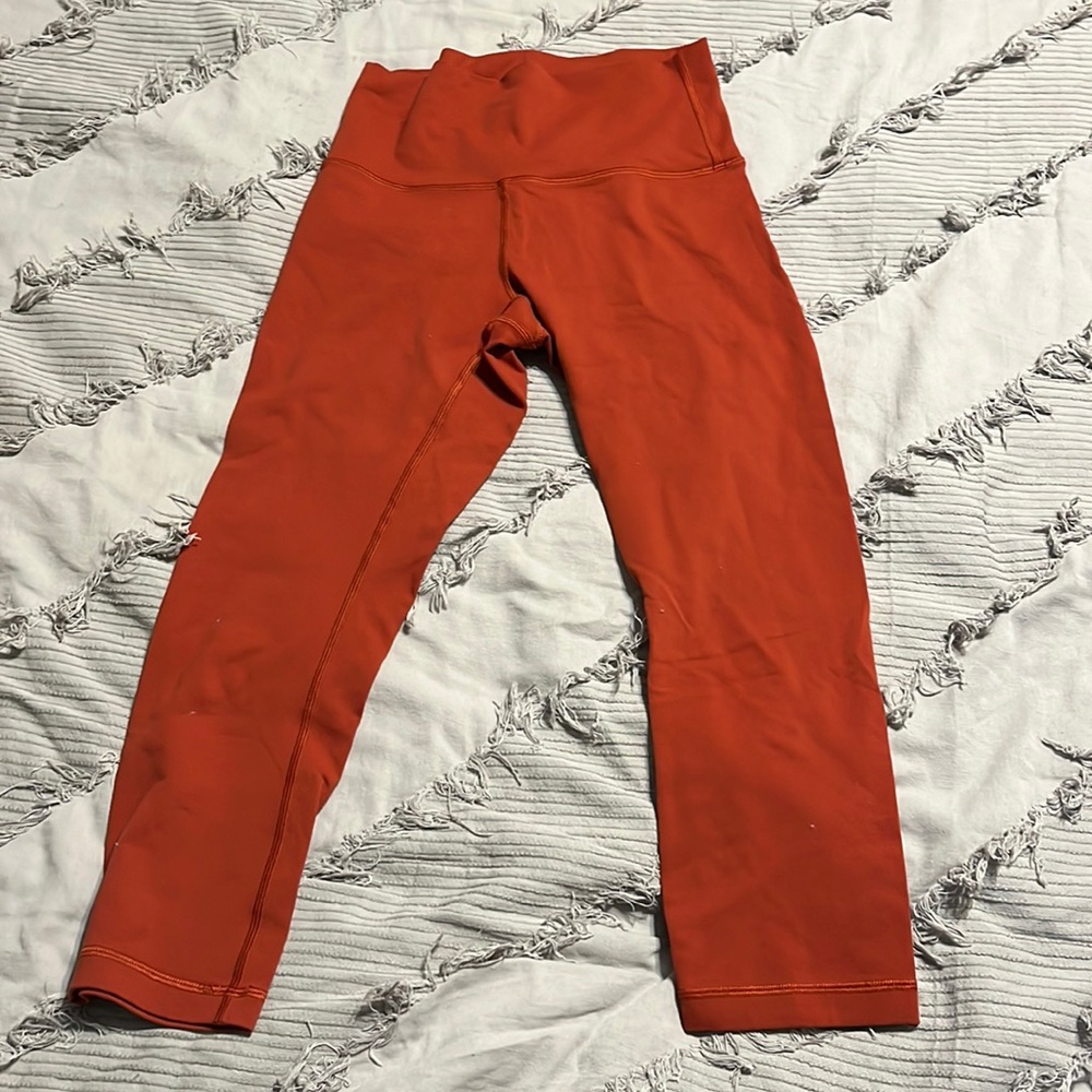 Lululemon Cropped Leggings in Terracotta Size 6